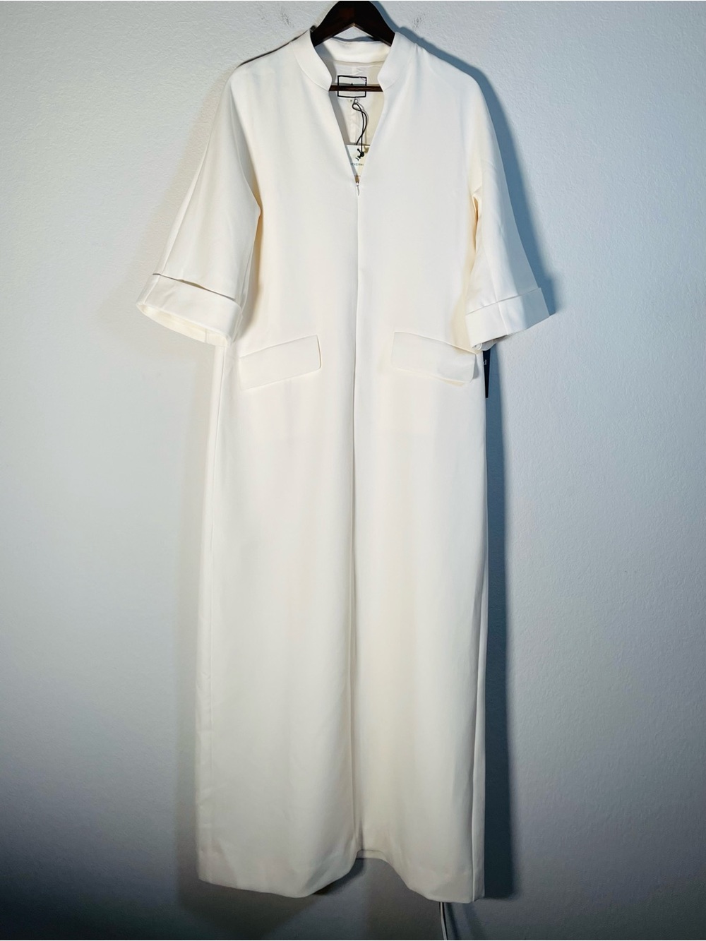Tuckernuck NWT Carolina Maxi Dress Size Medium in Ivory Crepe - Picture 7 of 16